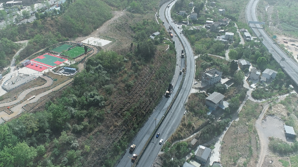 長道如弦，撥啟新章——G108線利州區(qū)瓷窯鋪至天立學校路口段大修工程項目建設(shè)側(cè)記